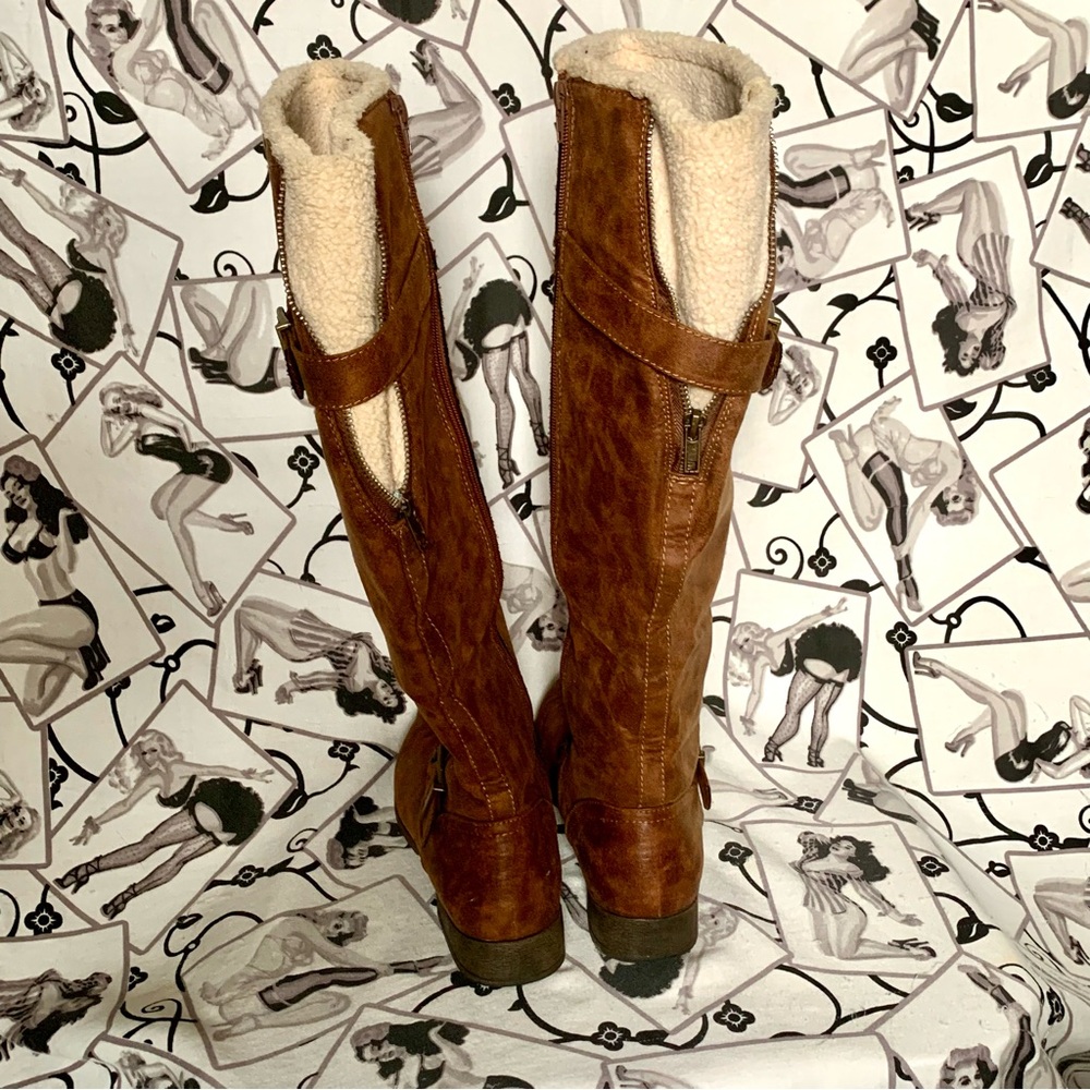 Knee-High Boots - Picture 6 of 8